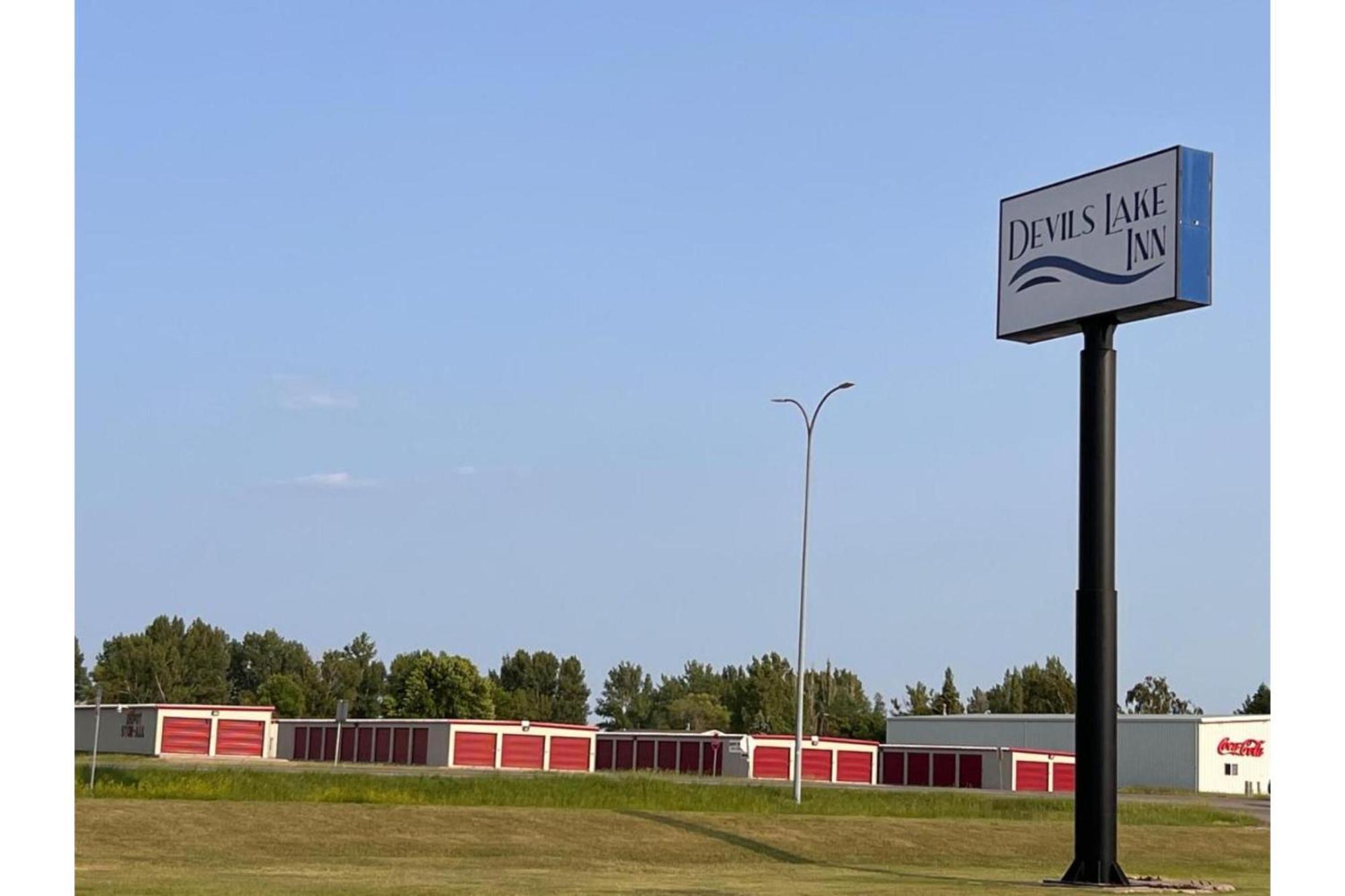 Devils Lake Inn By Oyo Near Devils Lake Regional Airport Esterno foto