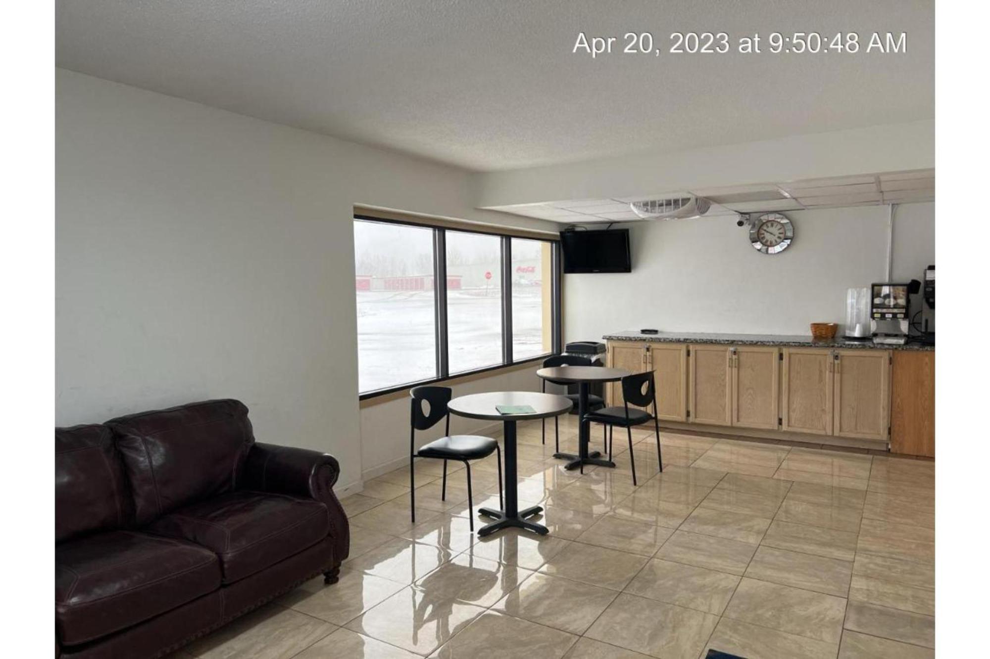 Devils Lake Inn By Oyo Near Devils Lake Regional Airport Esterno foto