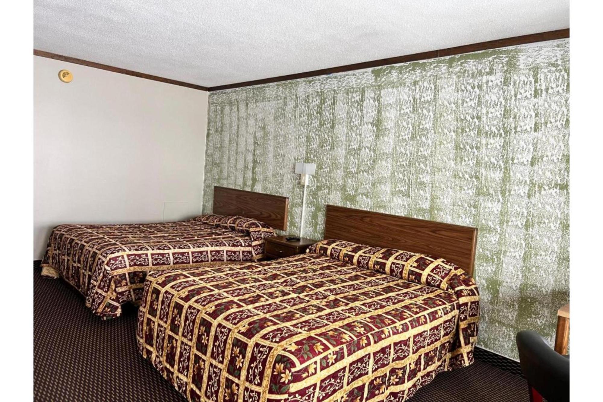 Devils Lake Inn By Oyo Near Devils Lake Regional Airport Esterno foto