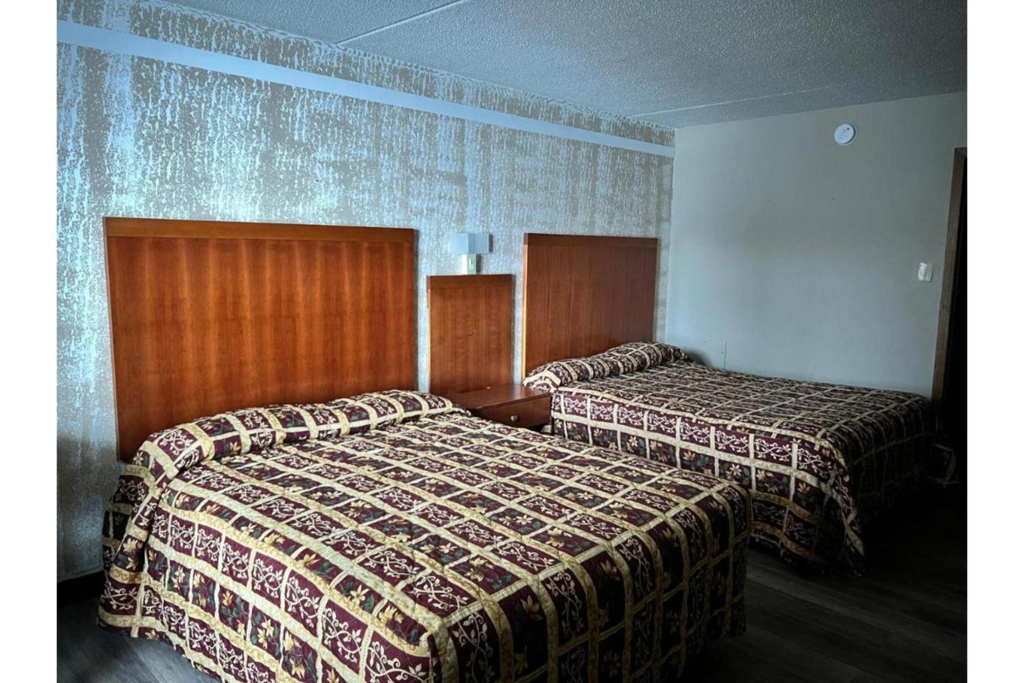 Devils Lake Inn By Oyo Near Devils Lake Regional Airport Esterno foto