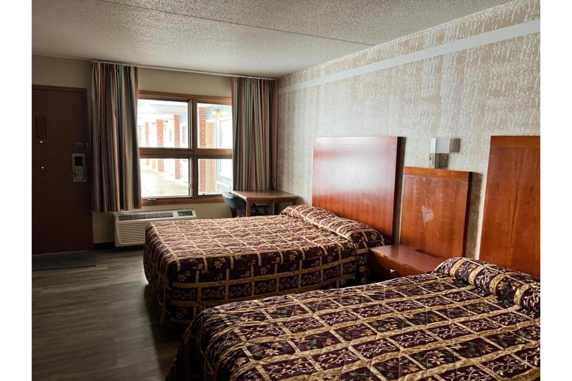 Devils Lake Inn By Oyo Near Devils Lake Regional Airport Esterno foto
